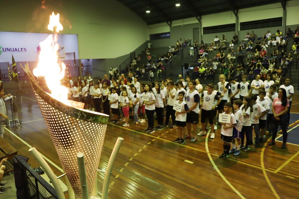 Momentos emocionantes marcaram a cerimônia de abertura dos Jogos Escolares 2022 em Jales